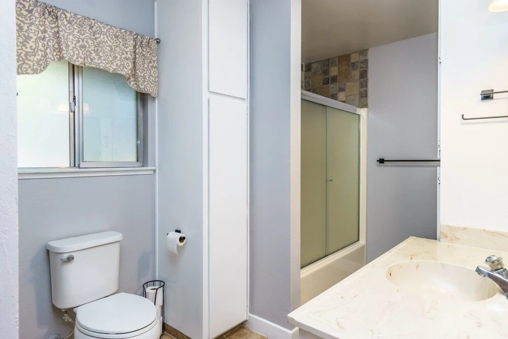 The Treetops - Beautiful Mountain Views Abound When You Stay at The Treetops by Yosemite Region Resorts