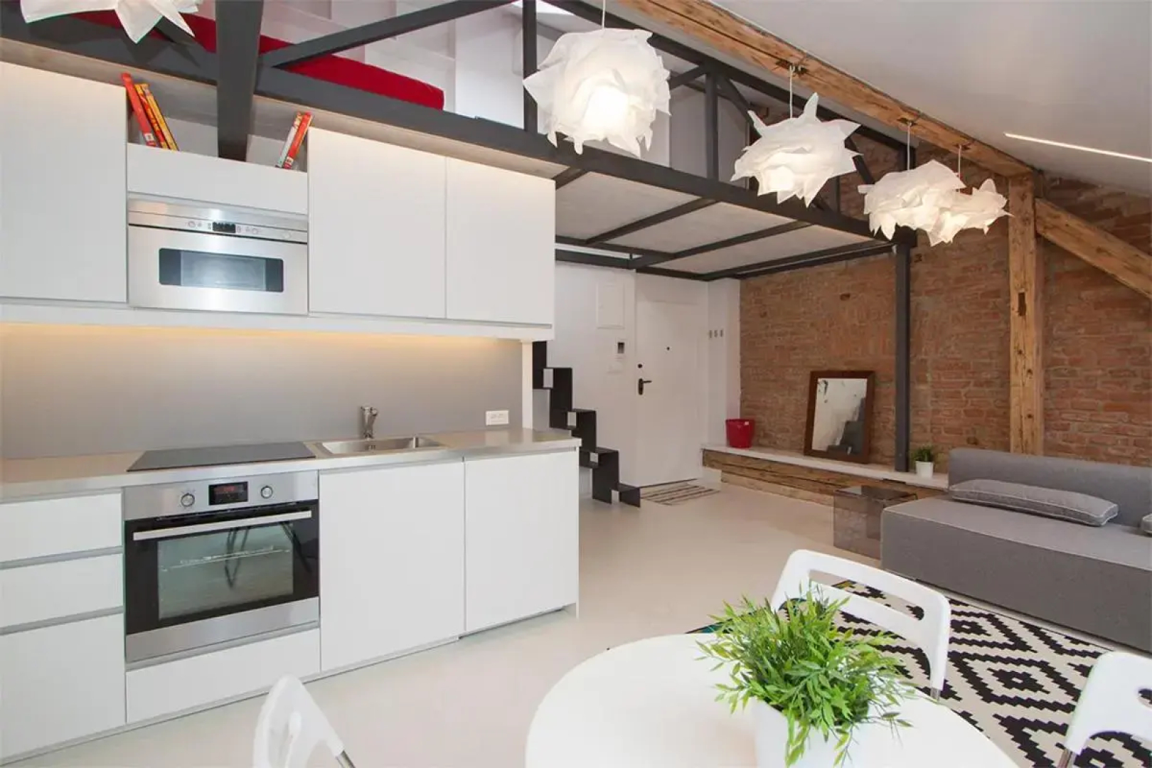 Upper Town Apartment