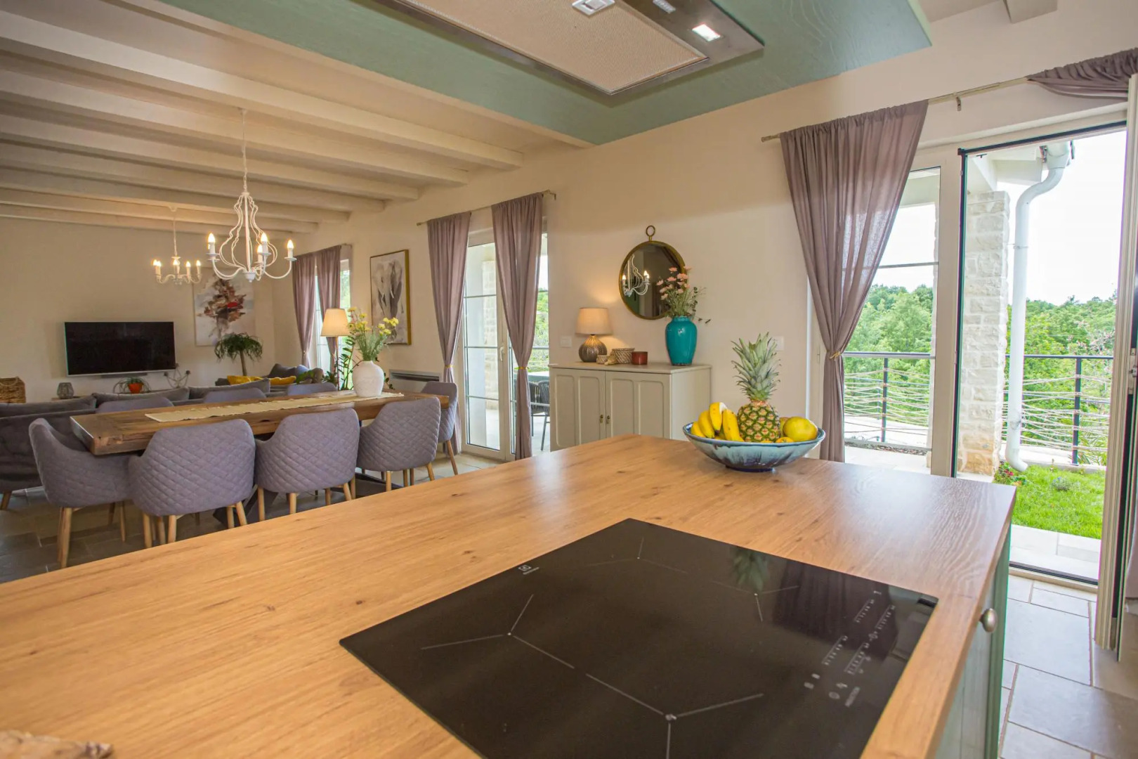 Vita 5 in Visnjan with 4 bedrooms and 4 bathrooms