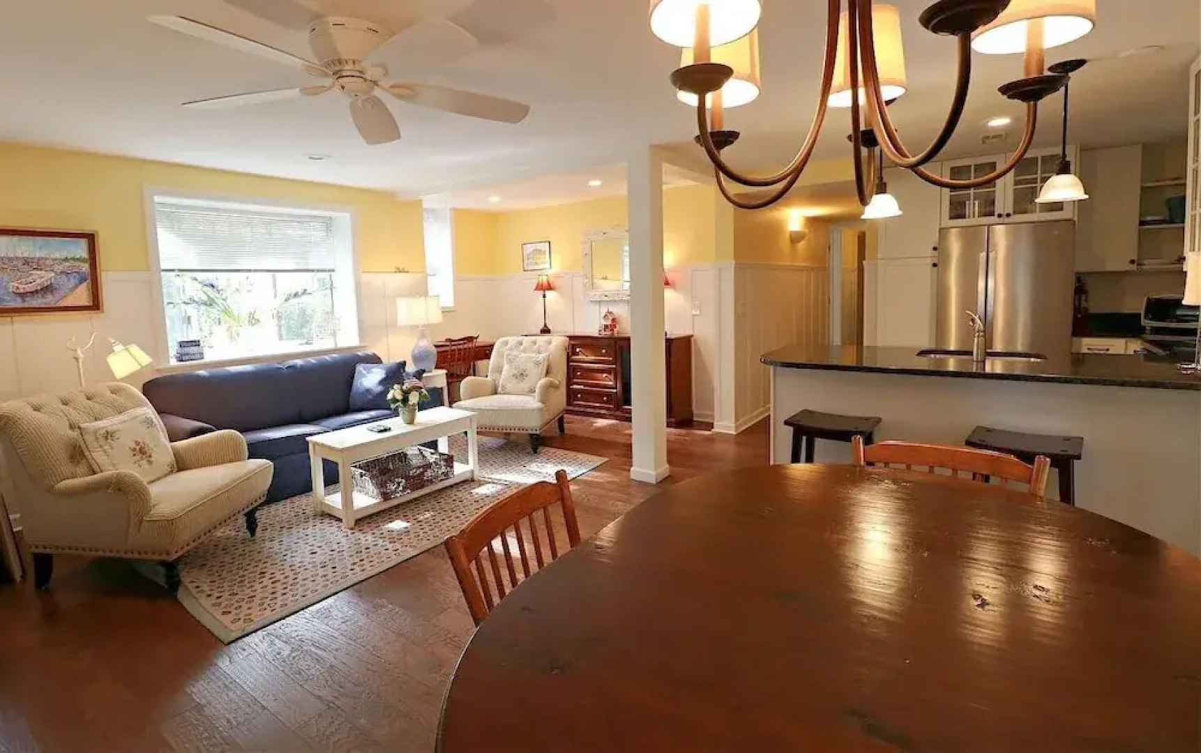 12 Morris 4 2 Bedroom Condo By Redawning