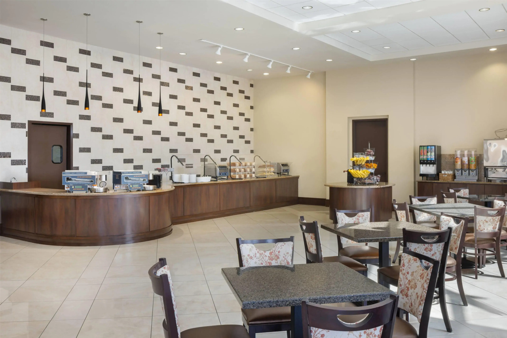 Ramada Plaza by Wyndham Orlando Resort & Suites Intl Drive