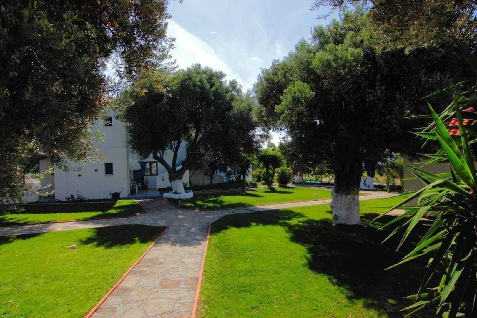 White Rock Apartments