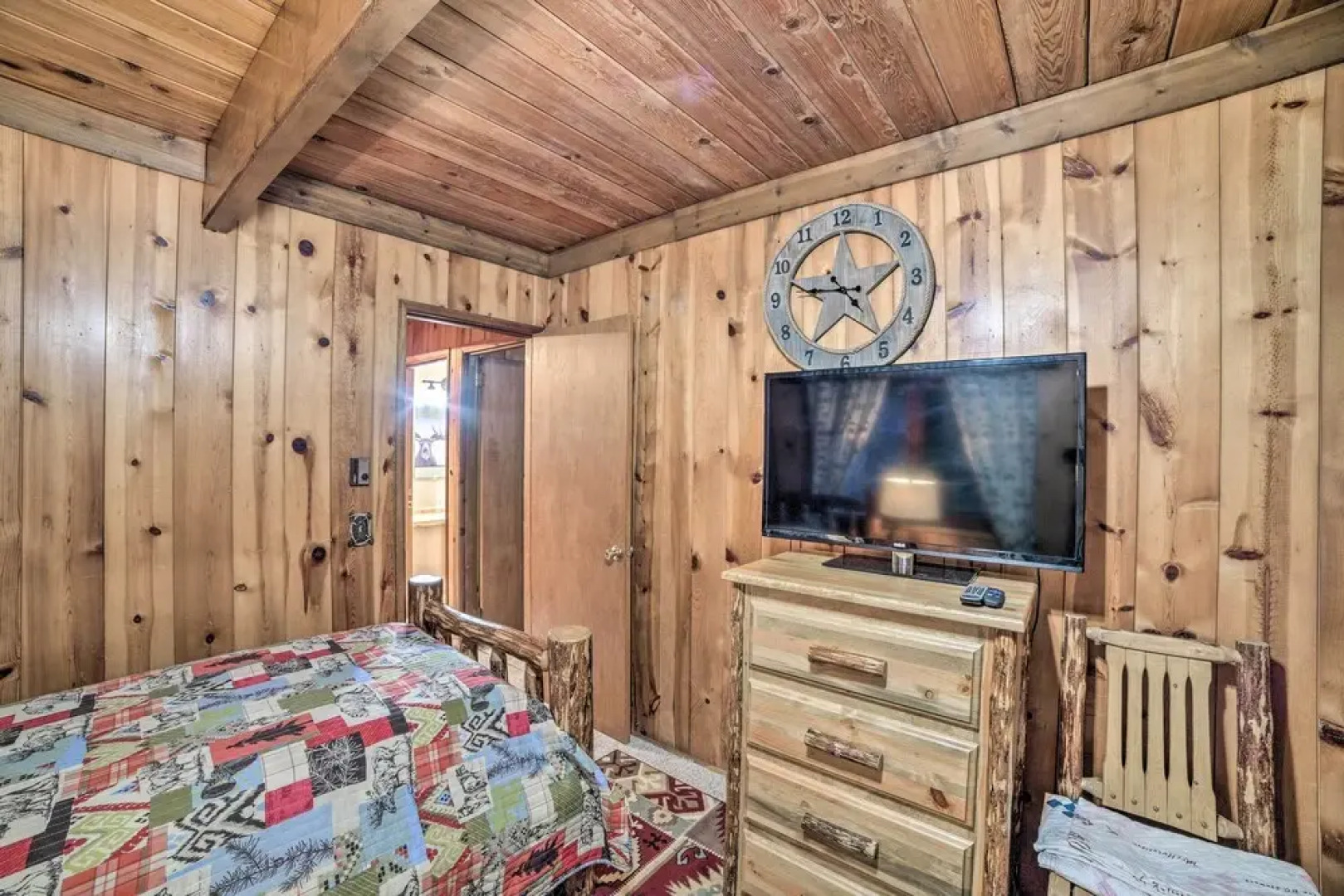 Cozy Cabin Near Massanutten Resort & Water Park!