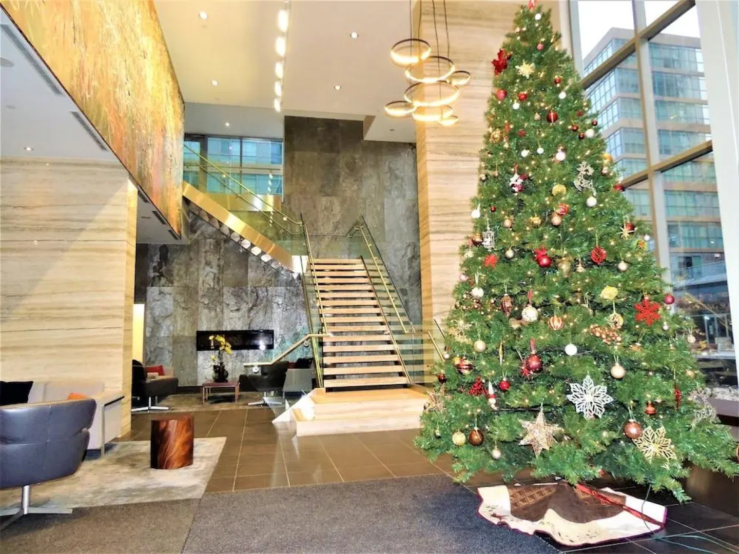 TVHR - Luxury Condos in Heart of Downtown