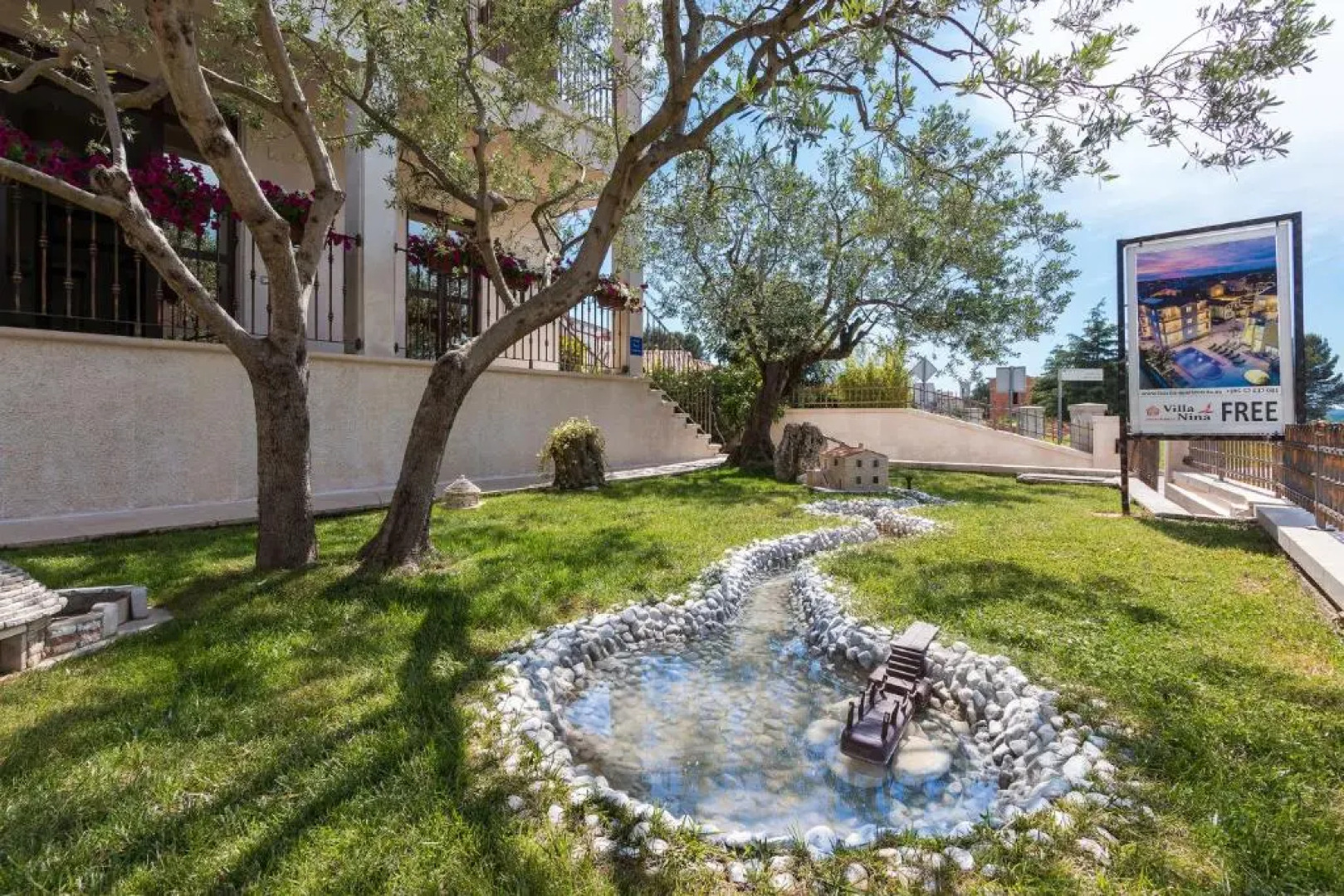 Апарт-отель Nina