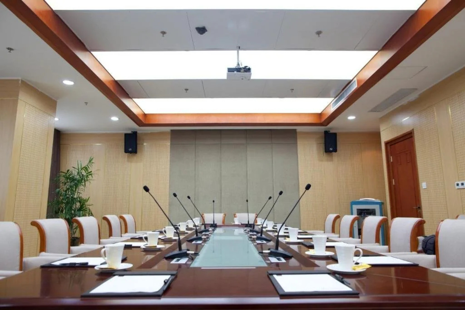 Changhong Hotel Changyuan Xiangyang