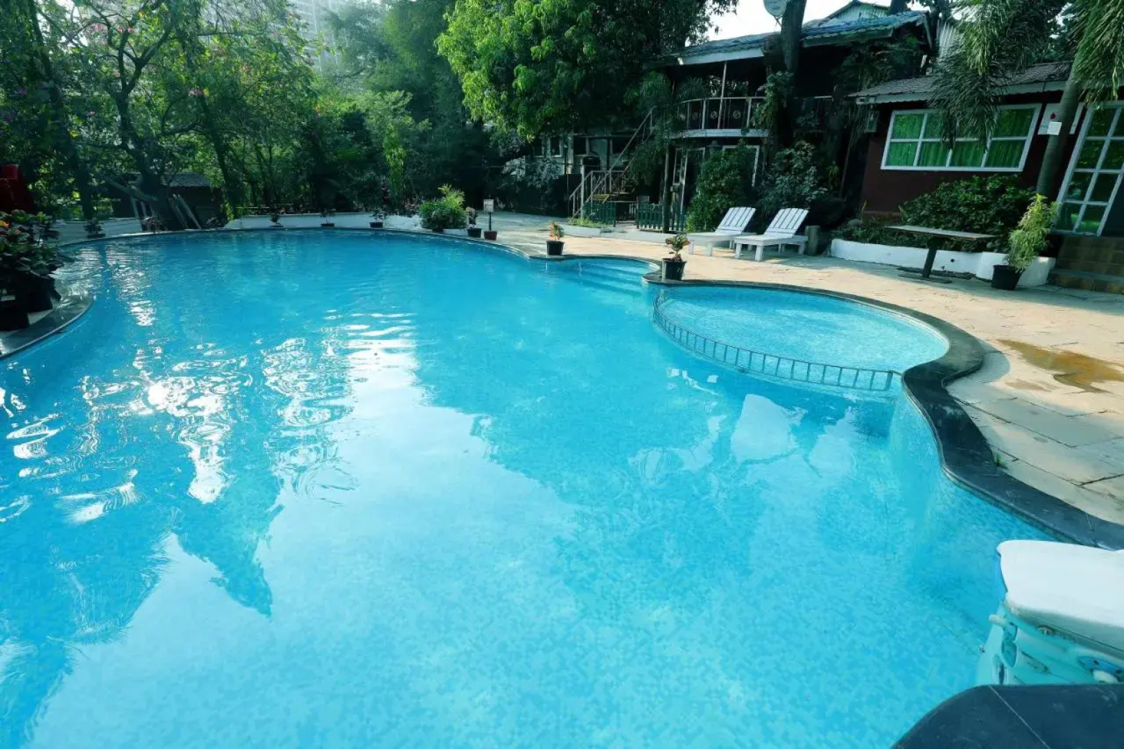 OYO 24335 Pali Village Resort