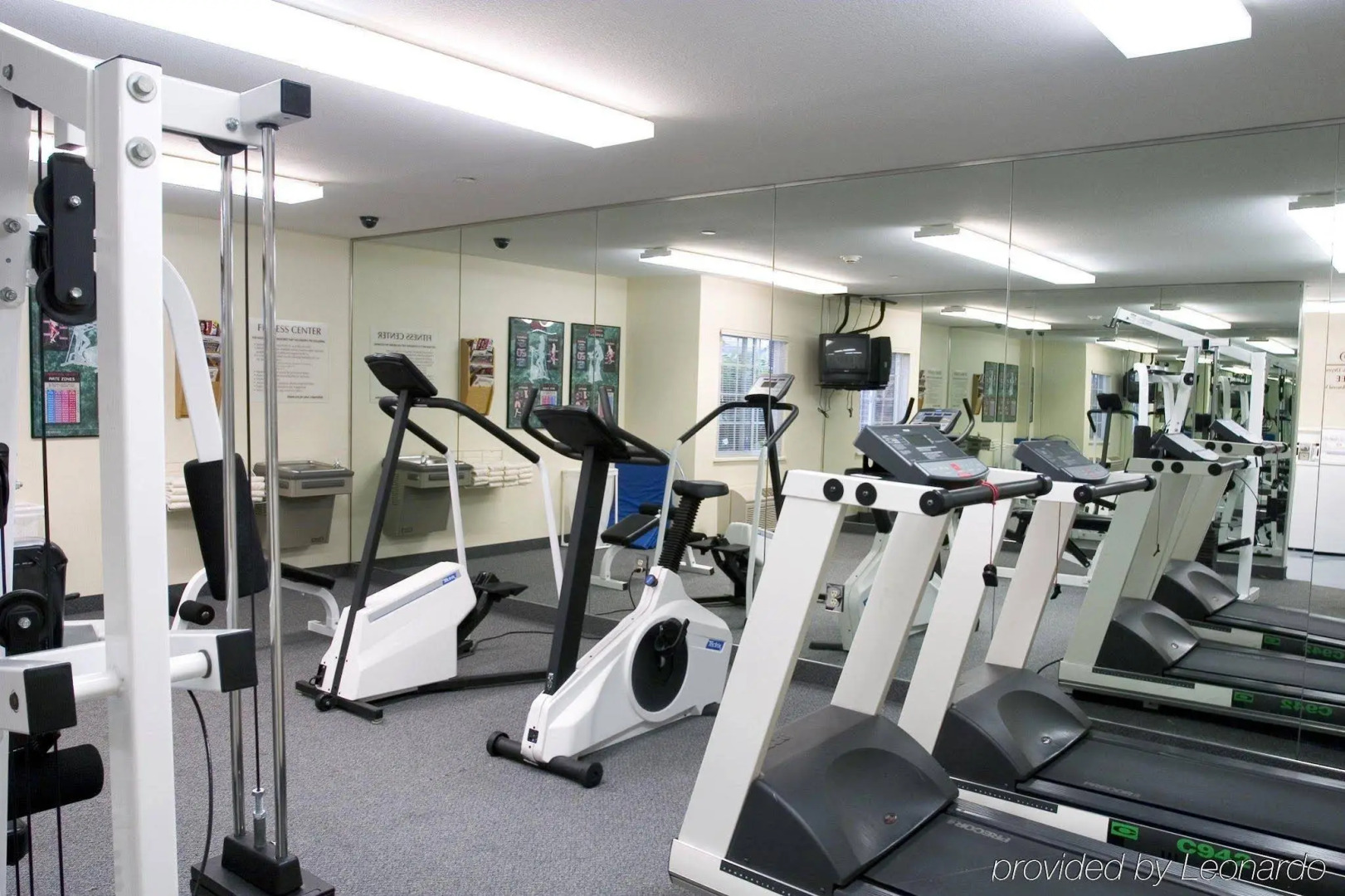 Sonesta Simply Suites Cleveland North Olmsted Airport