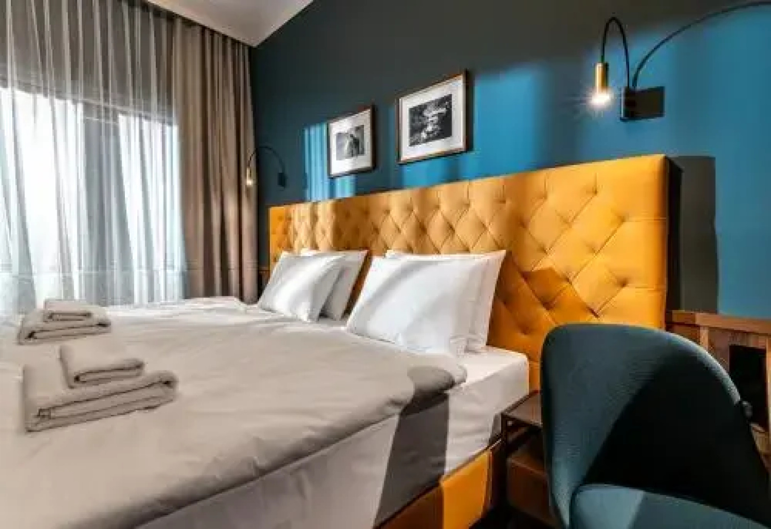 Golden Ship Hotel / Aranyhajo Fogado