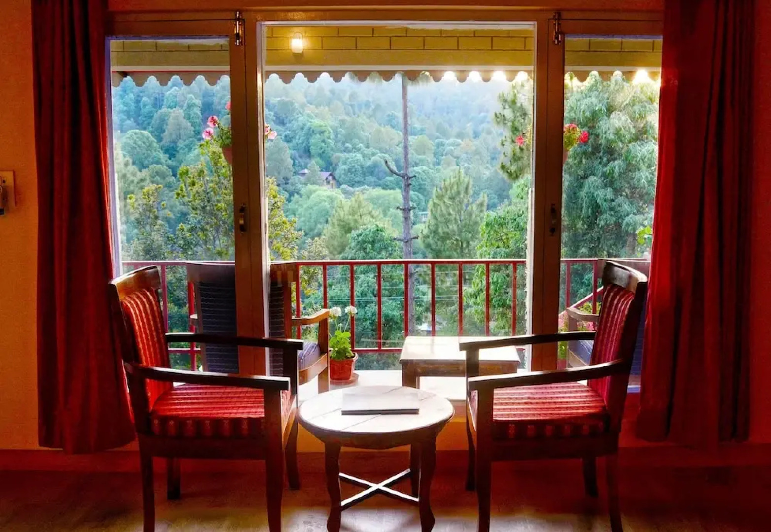 Majkhali Woods, Ranikhet, By Himalayan Eco Lodges