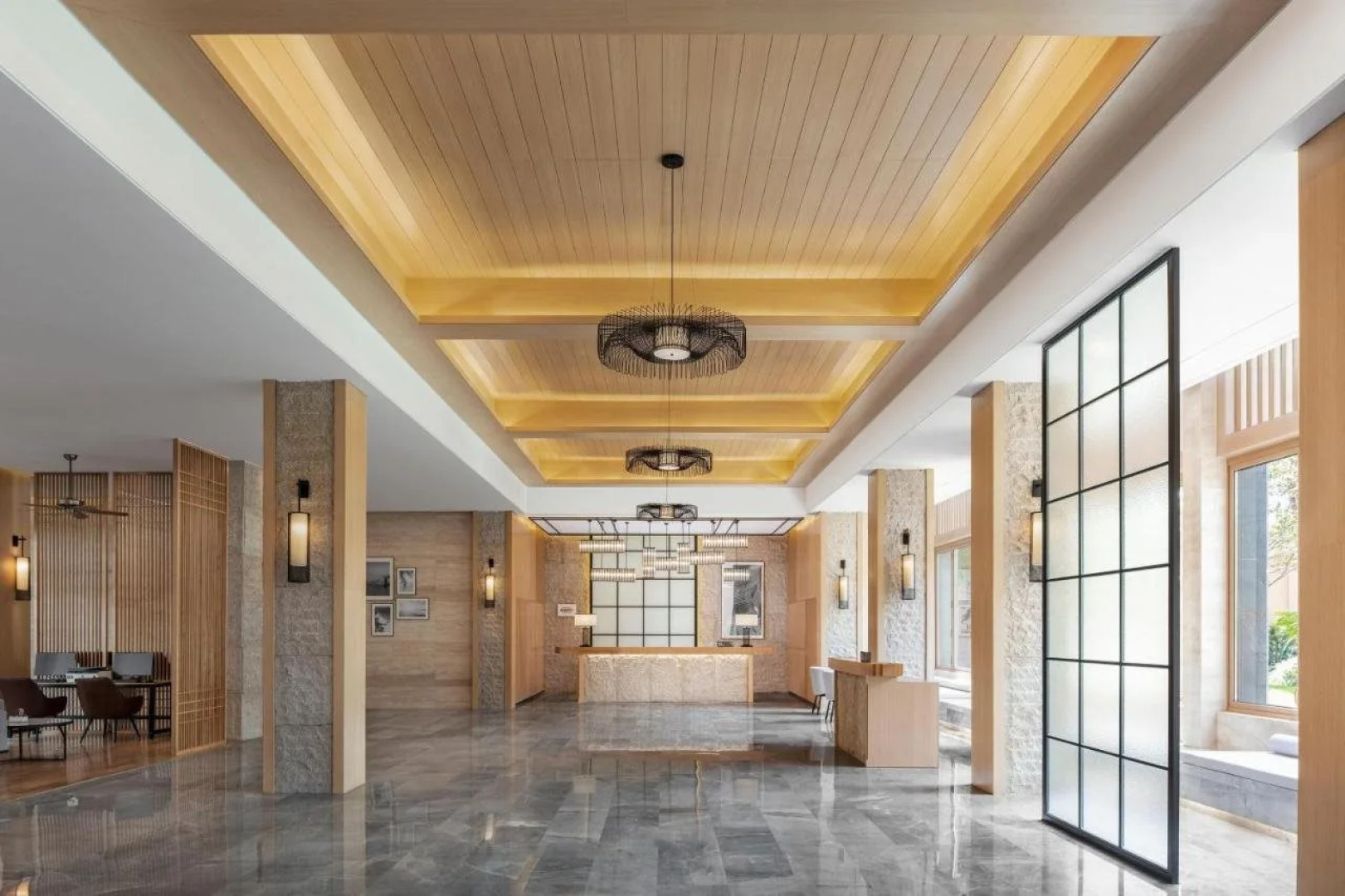 Sheraton Maoming Romantic Beach Resort