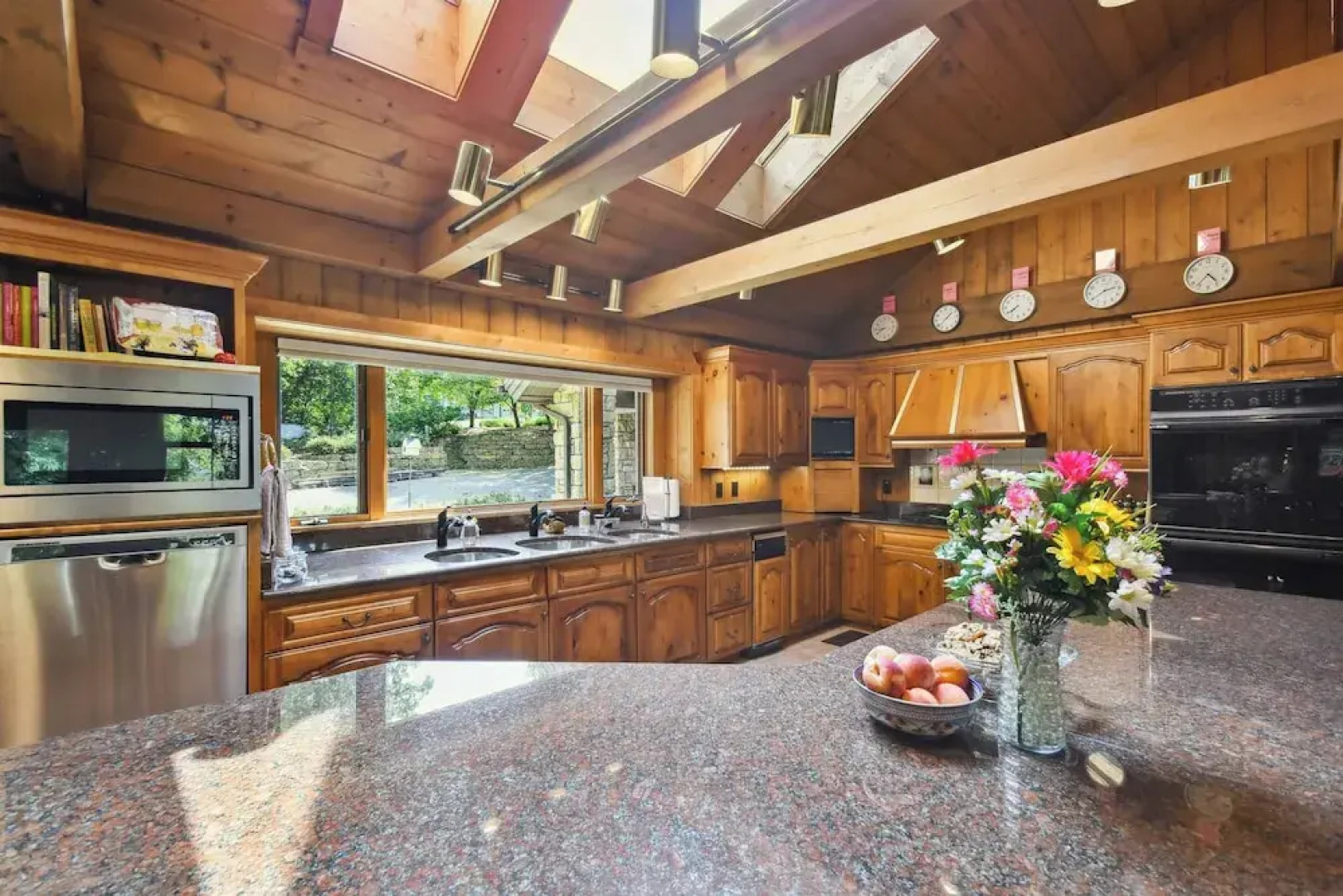 Galena Getaway w/ Hot Tub, Home Theater & More!