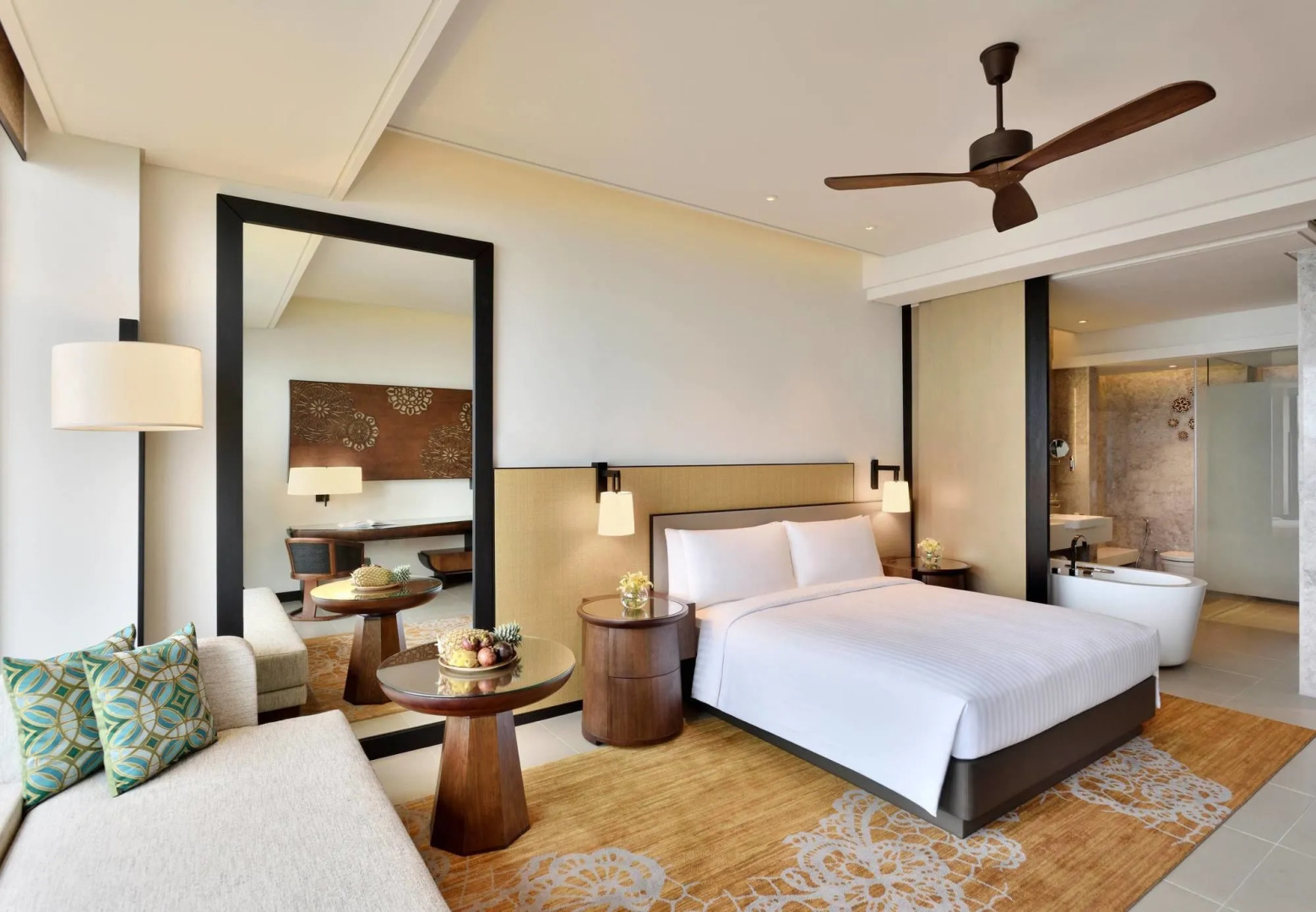 Курортный отель Weligama Bay Marriott Resort & Spa