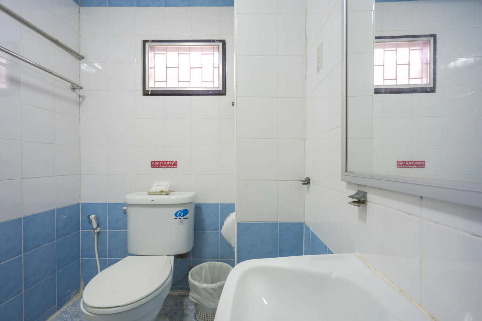 Bed by Boat Hotel & Apartment