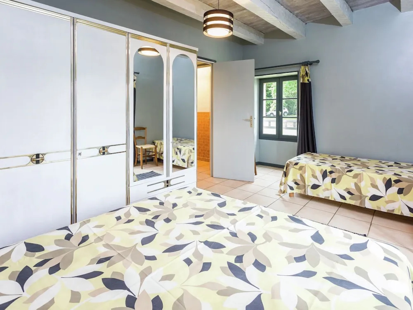 Beautiful Holiday Home in Wooded Grounds Near Villefranche-du-périgord