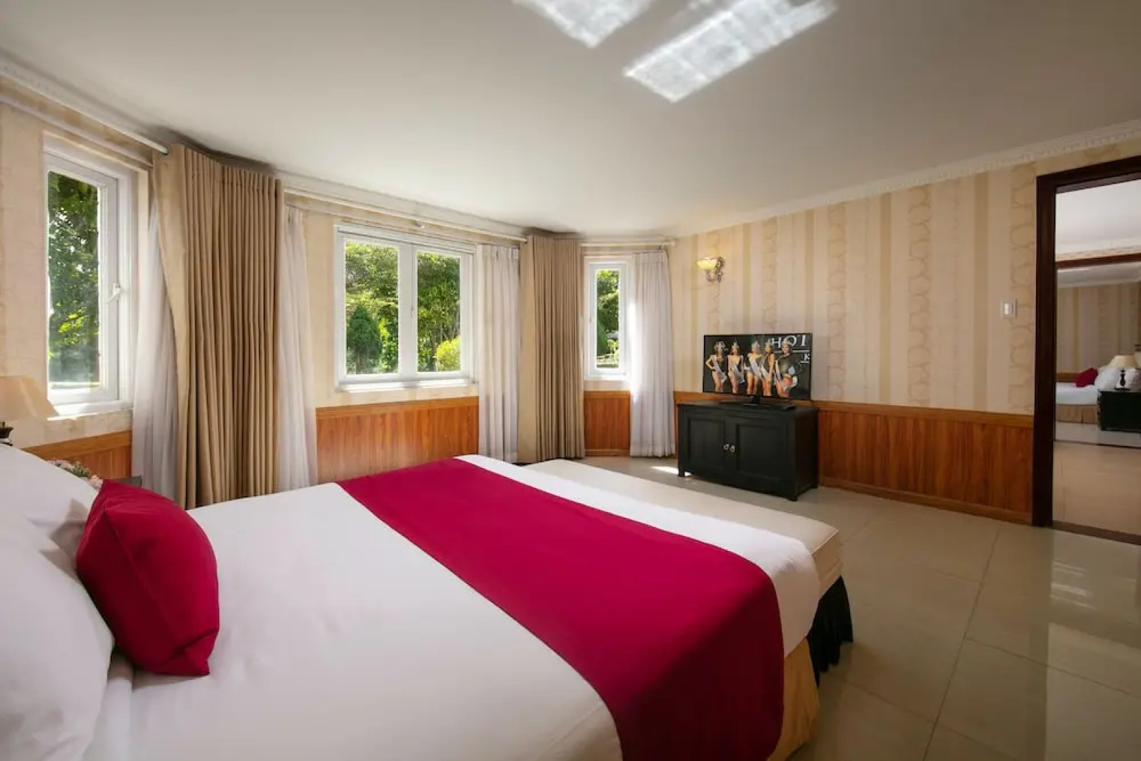 Sam Tuyen Lam Resort