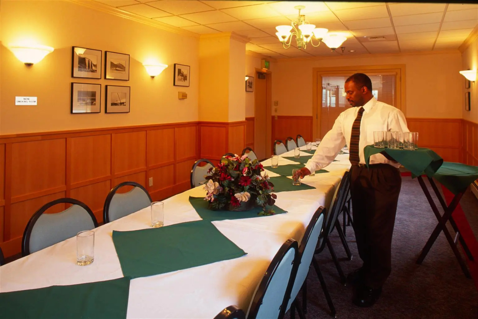 The Landing Hotel & Restaurant