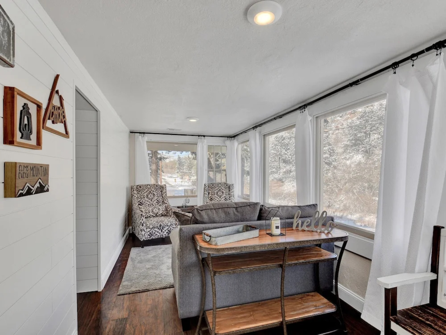 The Chipita Park Cabin