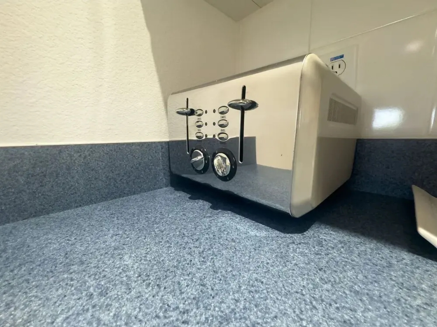 Come Drift Away in This Gorgeous Coastal Themed 3bed 2 Bath Condo Ow9-302