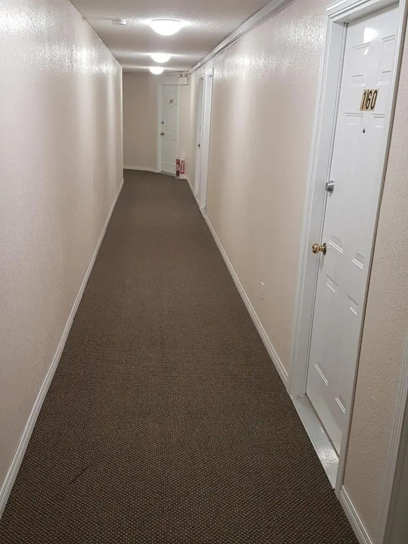 Parkway Motel & European Lodges