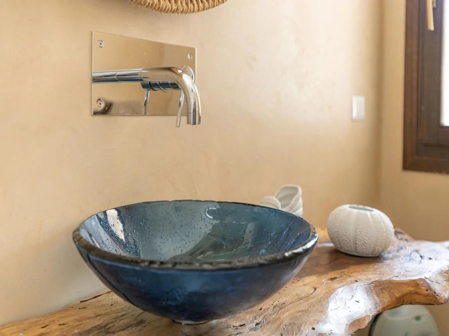 Luxe Cote Stay- Elegant Villa