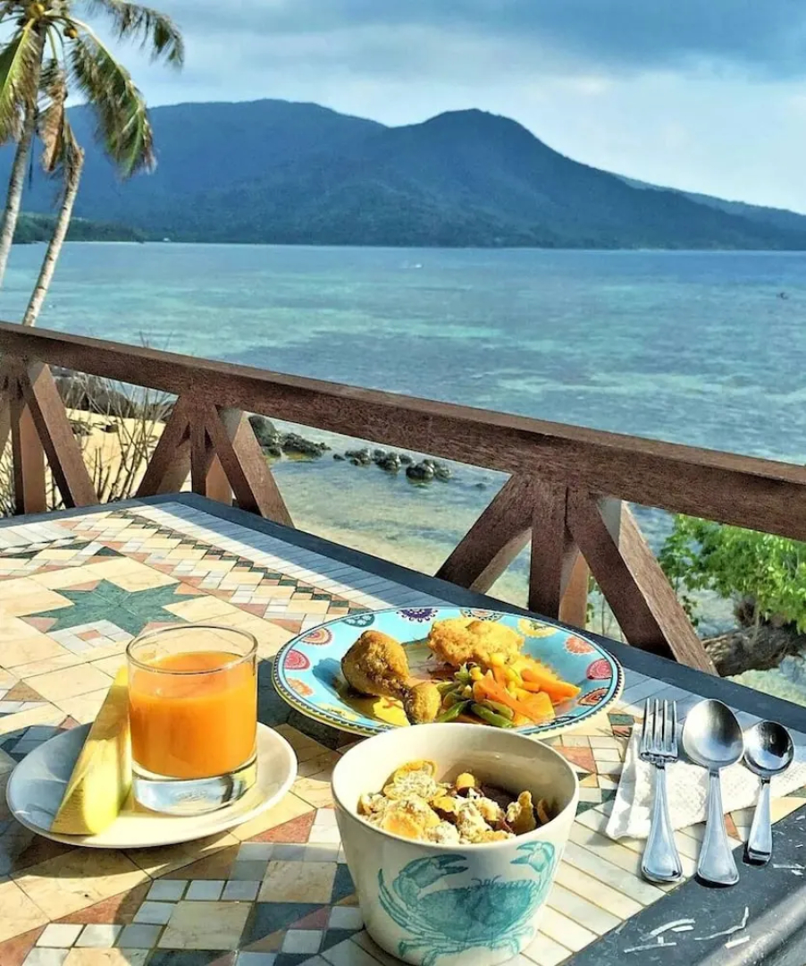 Breve Azurine Lagoon Retreat