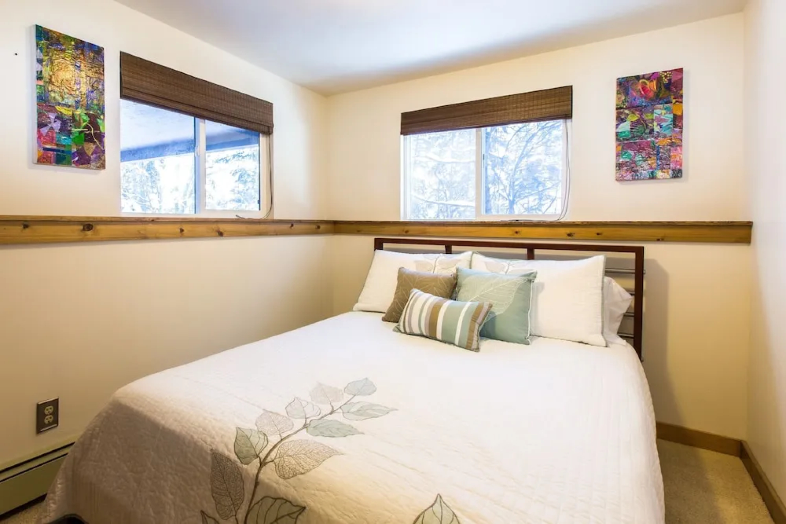 35 St Moritz Terrace Cabin 3 Bedrooms 3 Bathrooms Home