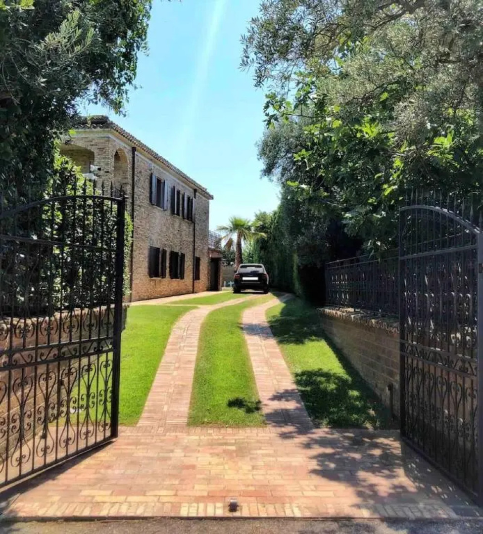 Villa con piscina in Abruzzo - A 7 minuti dal Mare