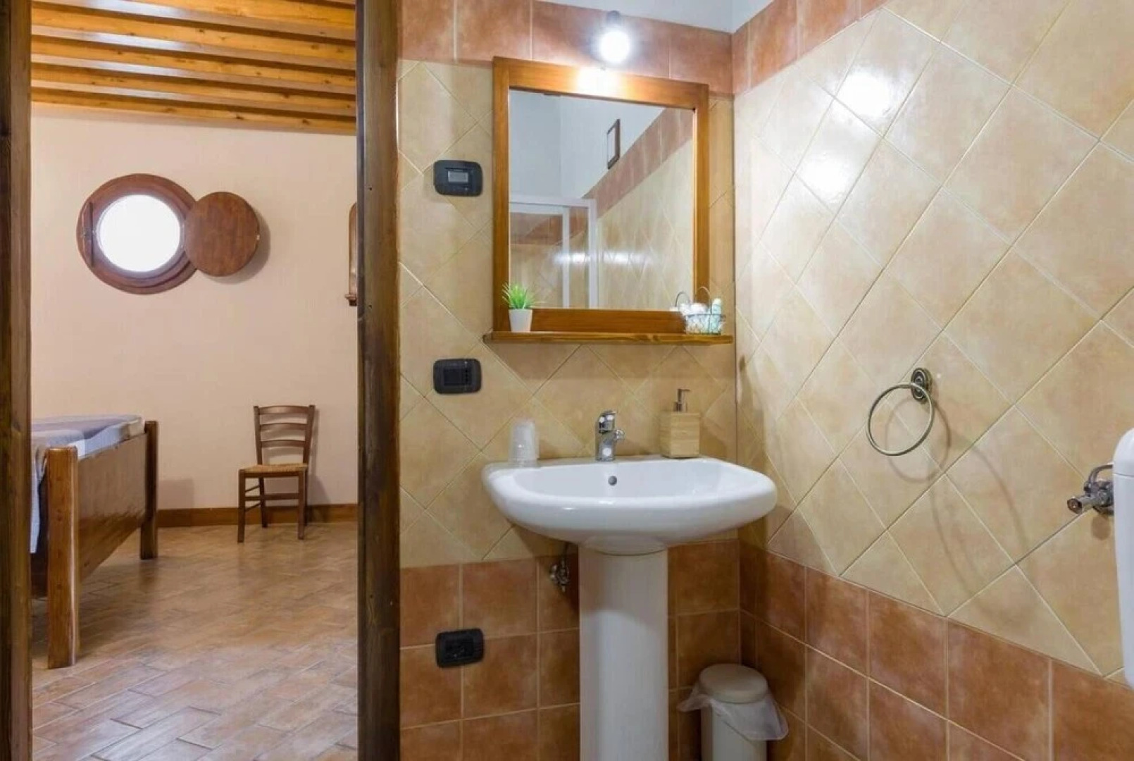 Casale Medievale-Per La Dolce Vita