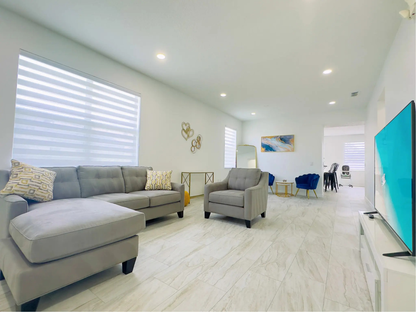 Luxury 4Bd Home Near Disney w/Pool (1653 PR), Davenport, US