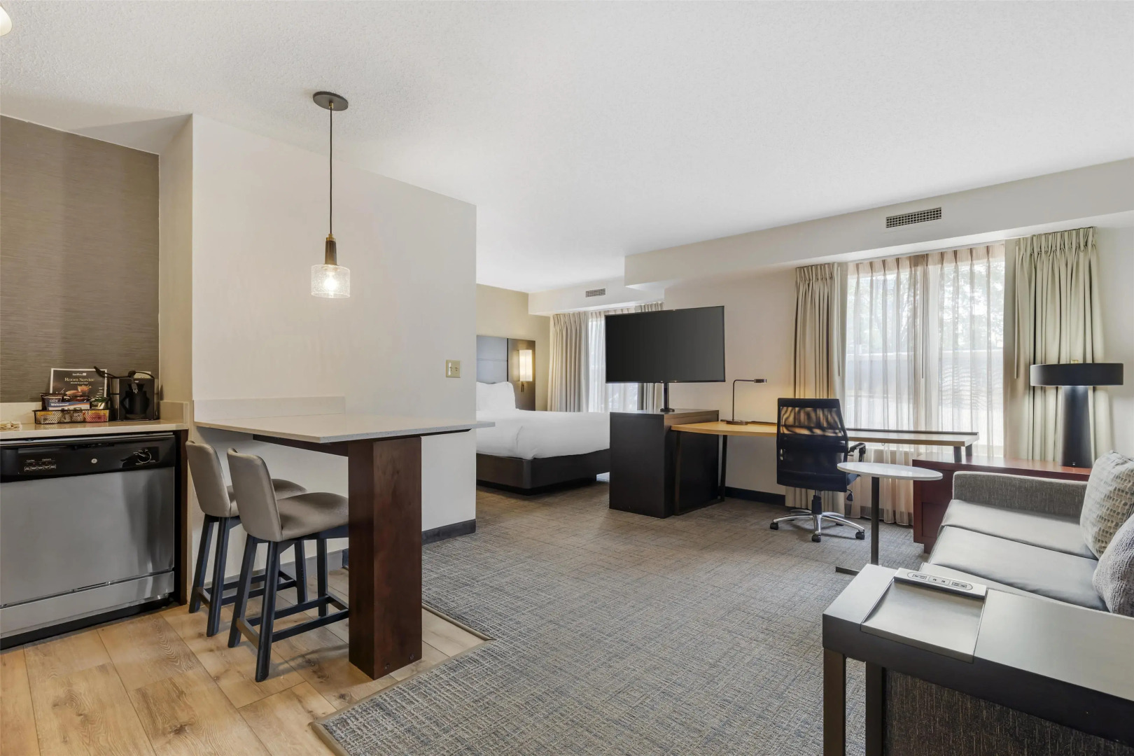 Sonesta ES Suites Fairfax Fair Lakes