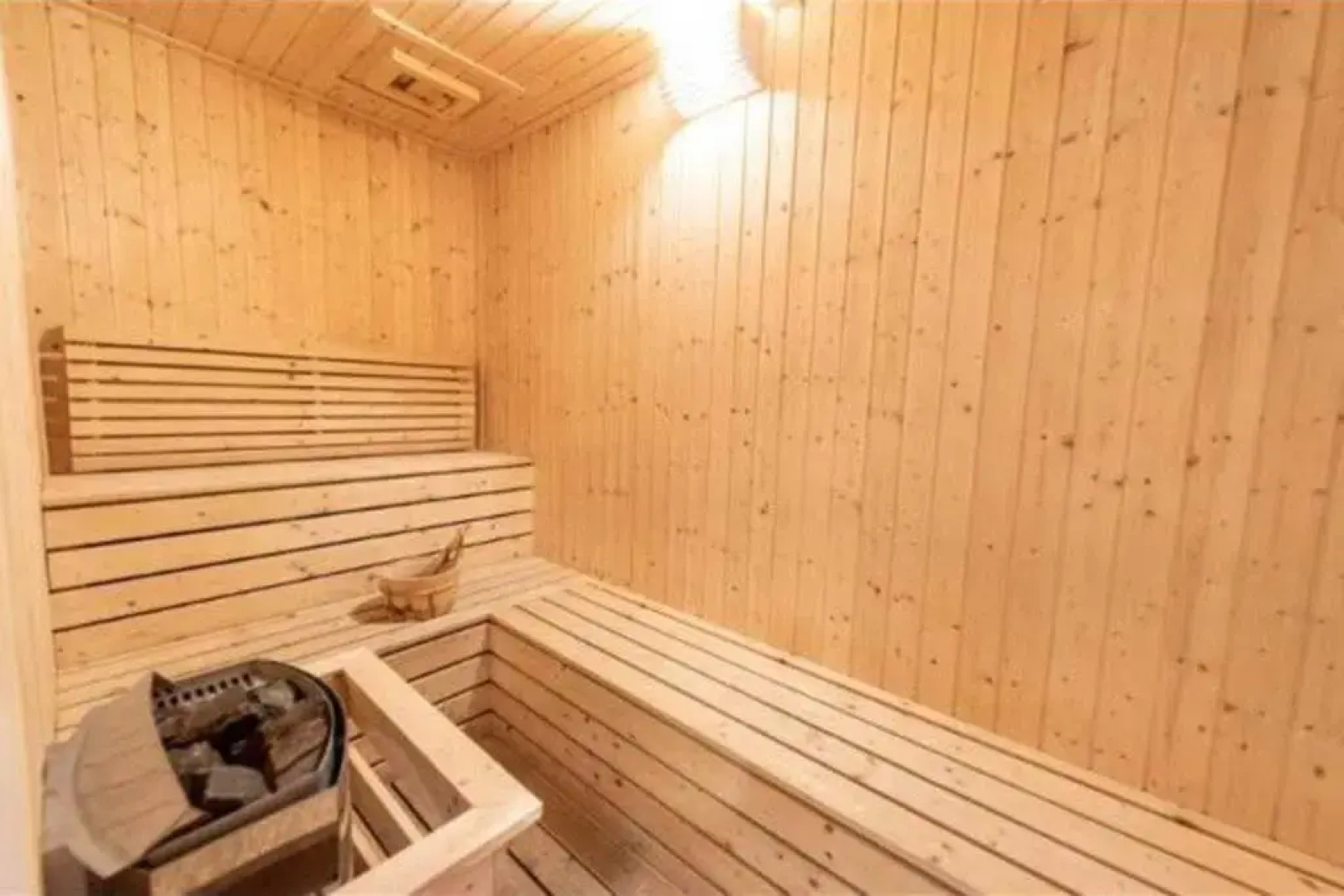 Cozy Mayfair Homestay