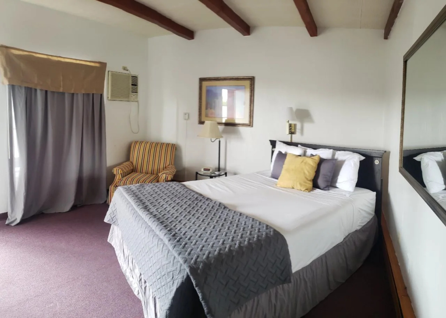 Midtown Inn & Suites