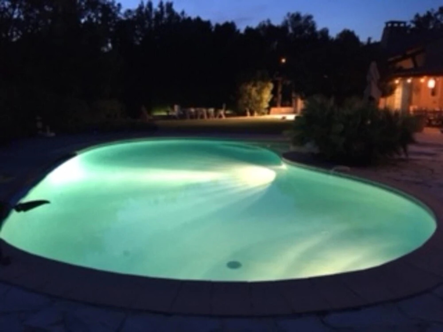 Villa With 4 Bedrooms in Pernes-les-fontaines, With Wonderful Mountain