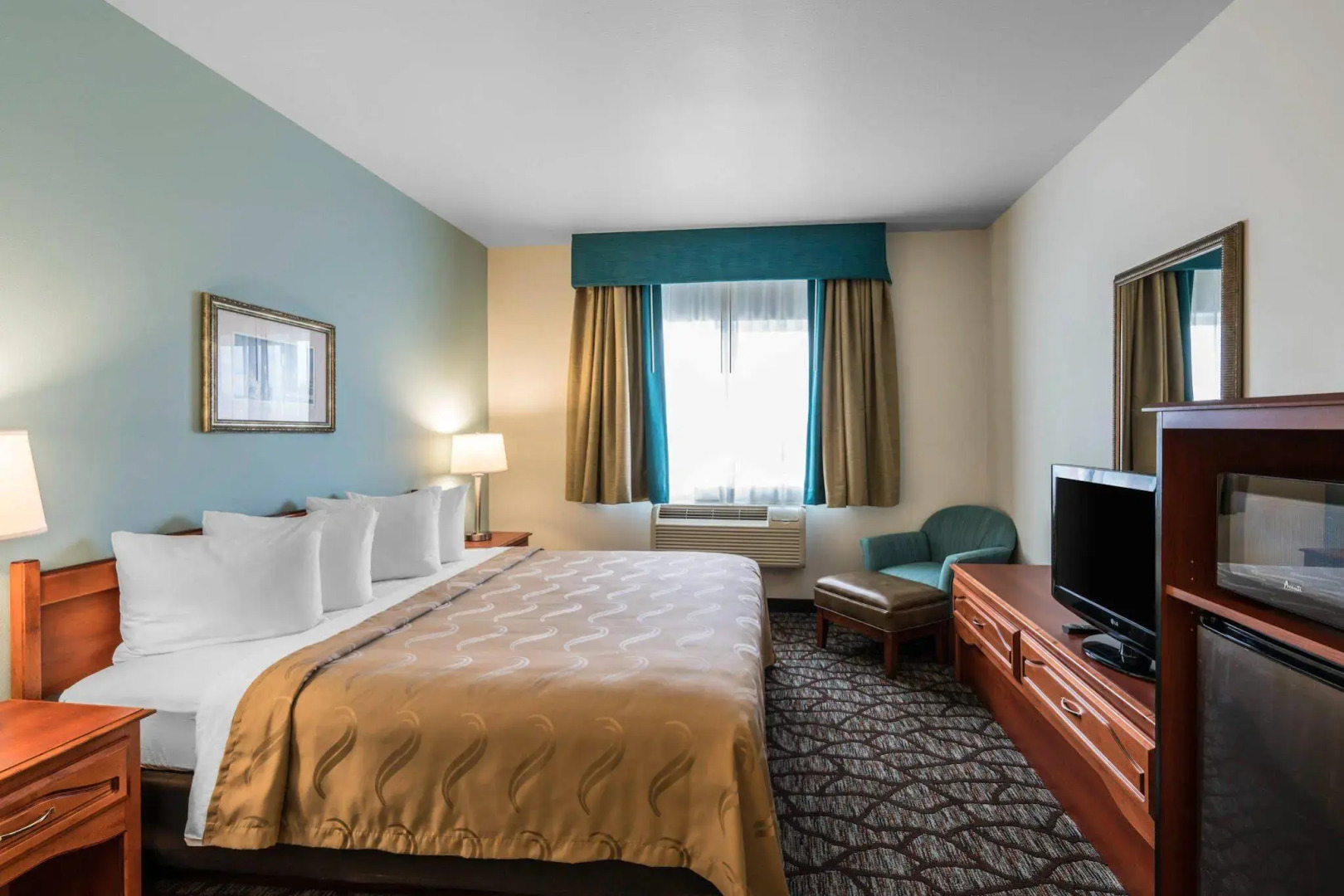 Quality Inn & Suites Sequim at Olympic National Park