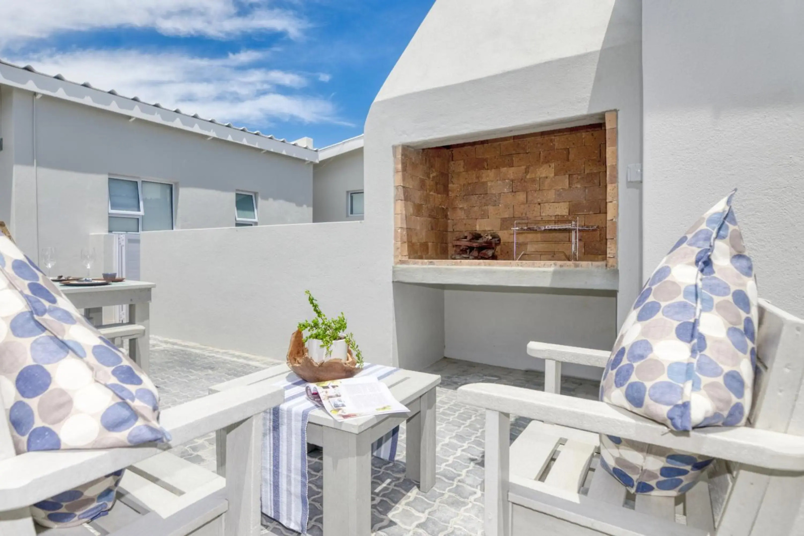 Spring Tide on 28 Main Struisbaai