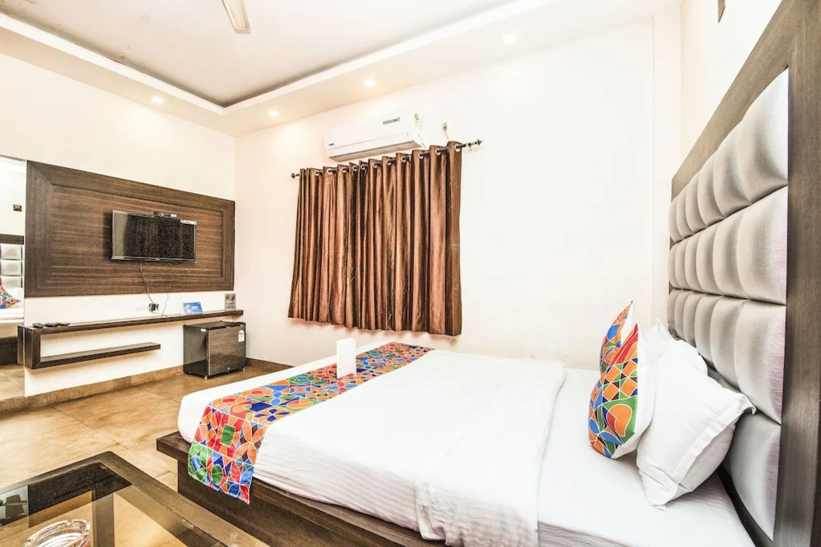 De Sivalika Howrah by FabHotel