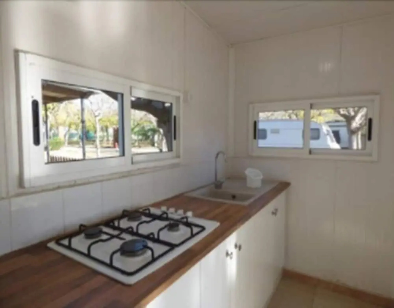 Camping y Bungalows Barraquetes