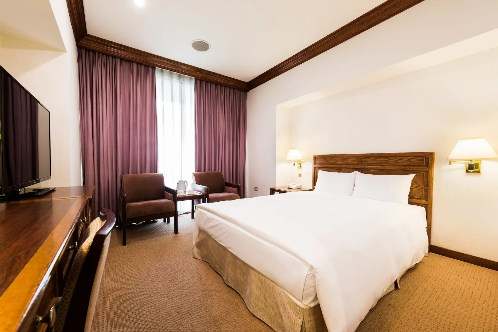 Tainan California Villa