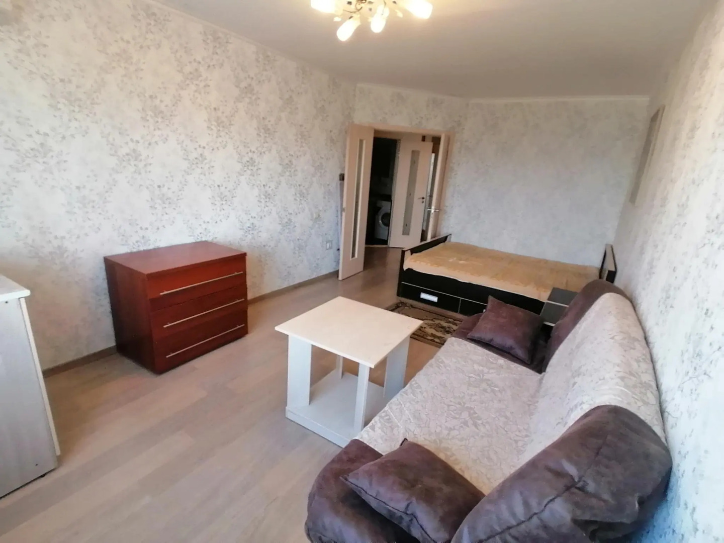 Как дома. Левый берег на Троллейная