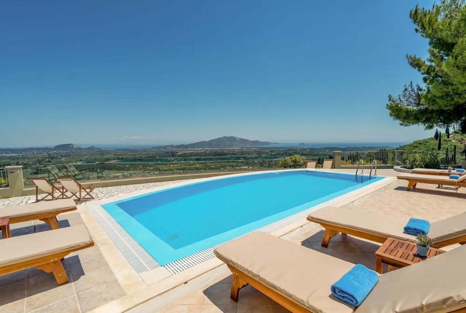 Castelli Luxury Villa