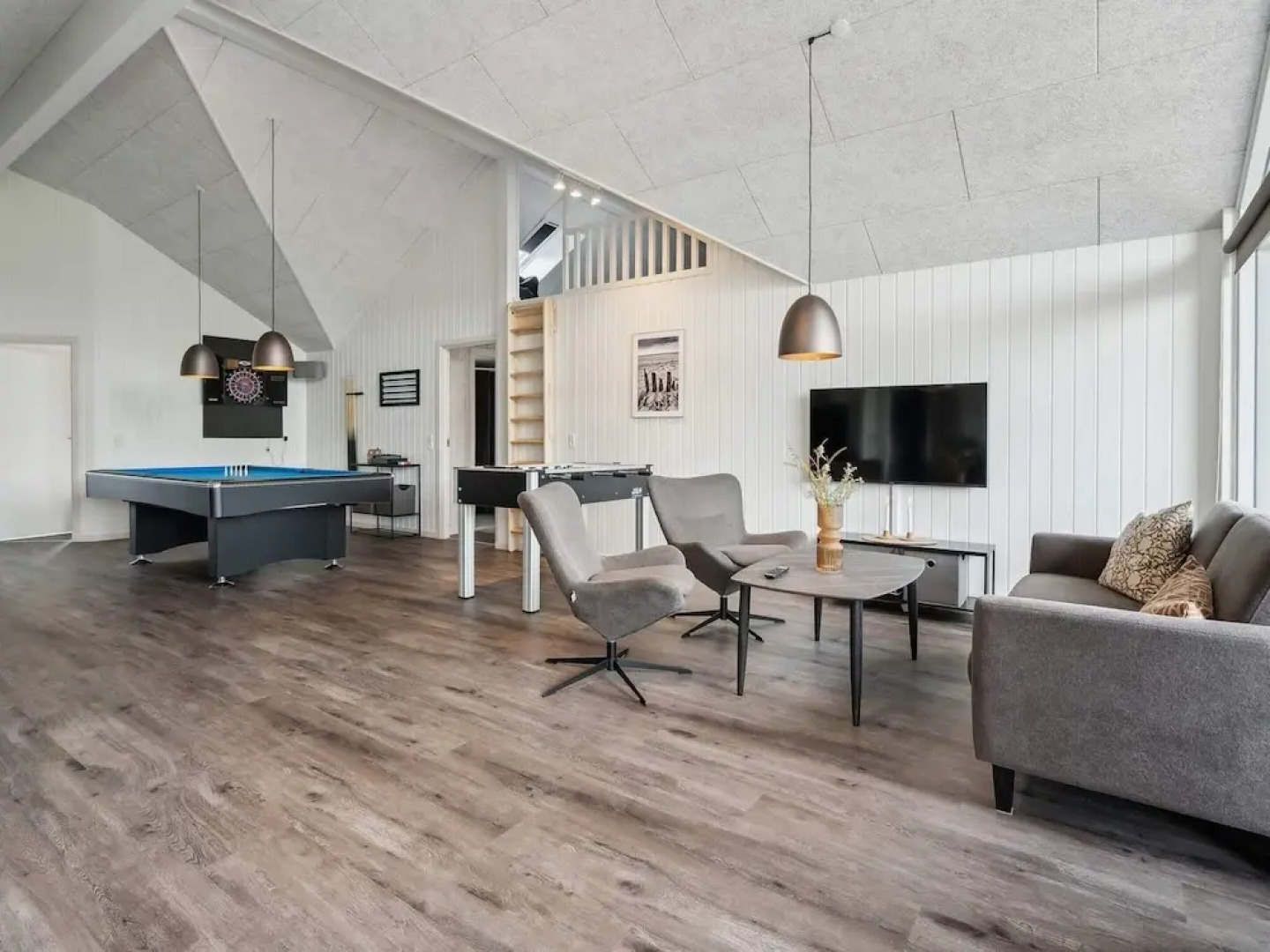 Spacious Retreat Near Beach - By Traum Ferienwohnungen