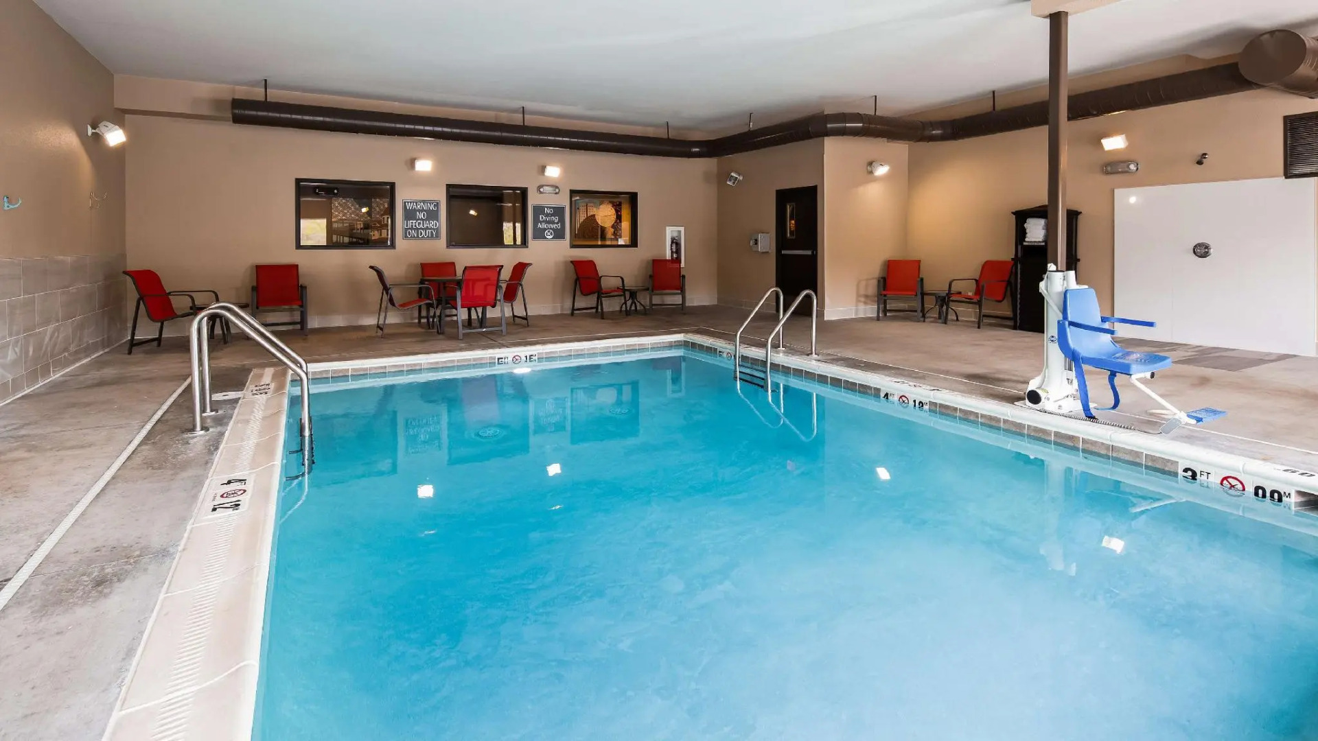 Super 8 Bismarck North