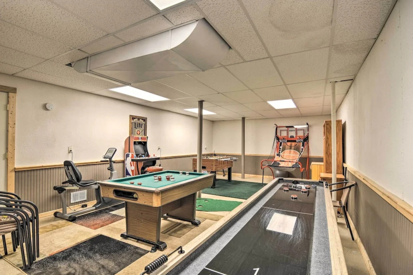 Ski & Golf: Northern Retreat w/ Game Room!