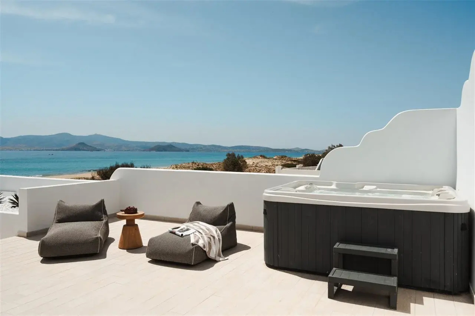 Almiriki Naxos Beachside Living