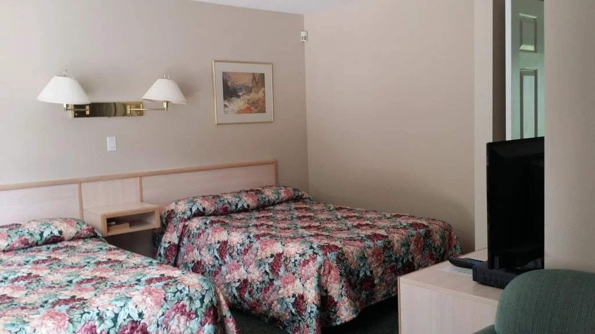 Hotel Civilia Lakeside by Civilia Golf Retreat