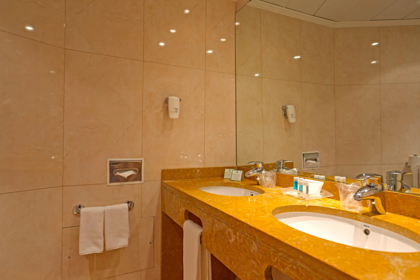 Holiday Inn Lisbon by IHG