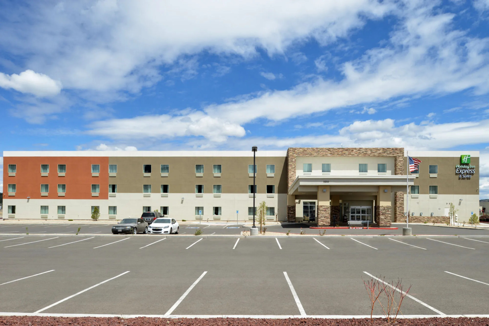 Holiday Inn Express & Suites Williams by IHG