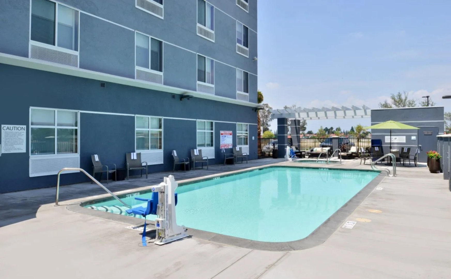 Holiday Inn Express & Suites Loma Linda- San Bernardino S by IHG