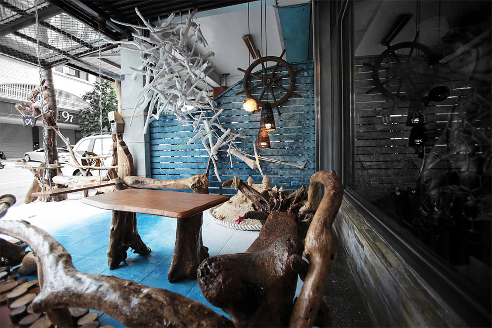 3D Sunflower Embossed B&B